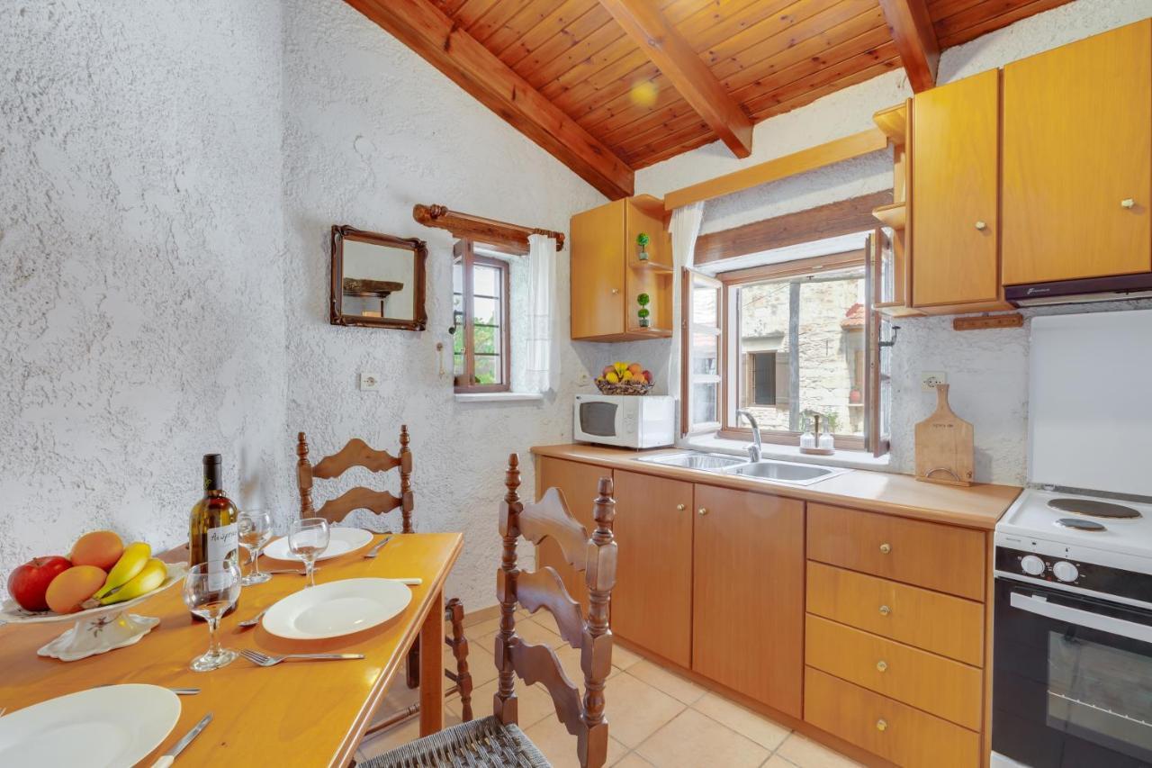 Traditional Home Vereniki With Heated Pool - By Apokoronas Villas Gavalochori Exterior foto